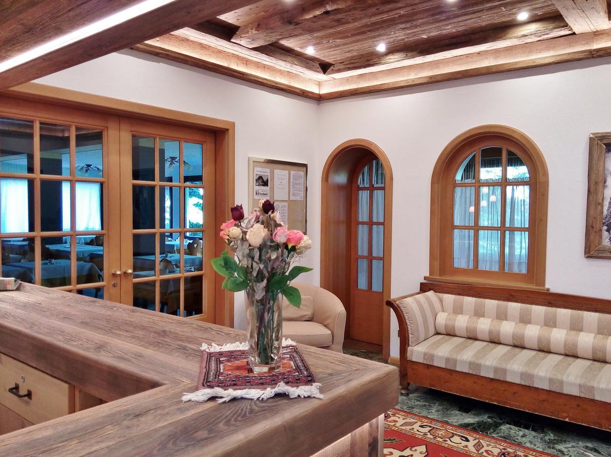 B&B Garni Villa Campitello กัมปีเตลโลดีฟัสซา ภายนอก รูปภาพ