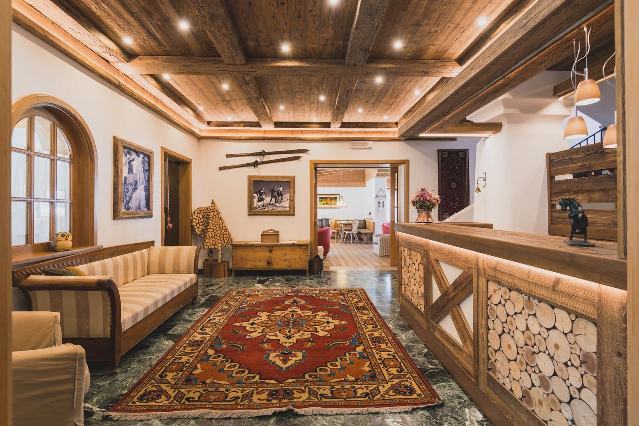 B&B Garni Villa Campitello กัมปีเตลโลดีฟัสซา ภายนอก รูปภาพ